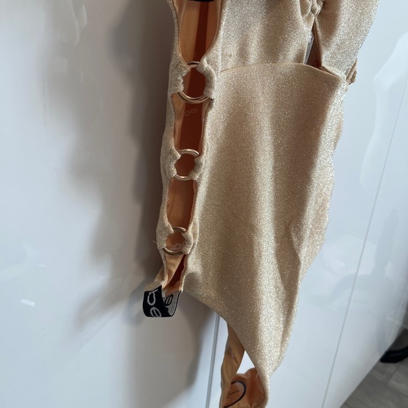 HOST PICK ⭐️ BEBE NWT Gold Metallic Cut-Out One Piece Swimsuit, Size XL - Picture 4 of 9